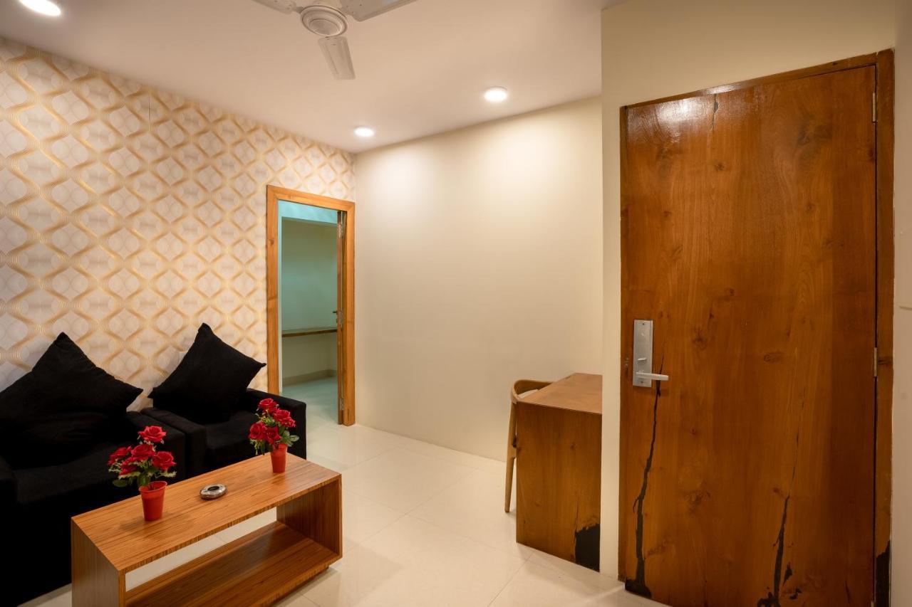 Home2 Suites And Service Apartments, Mumbai Airport Bagian luar foto